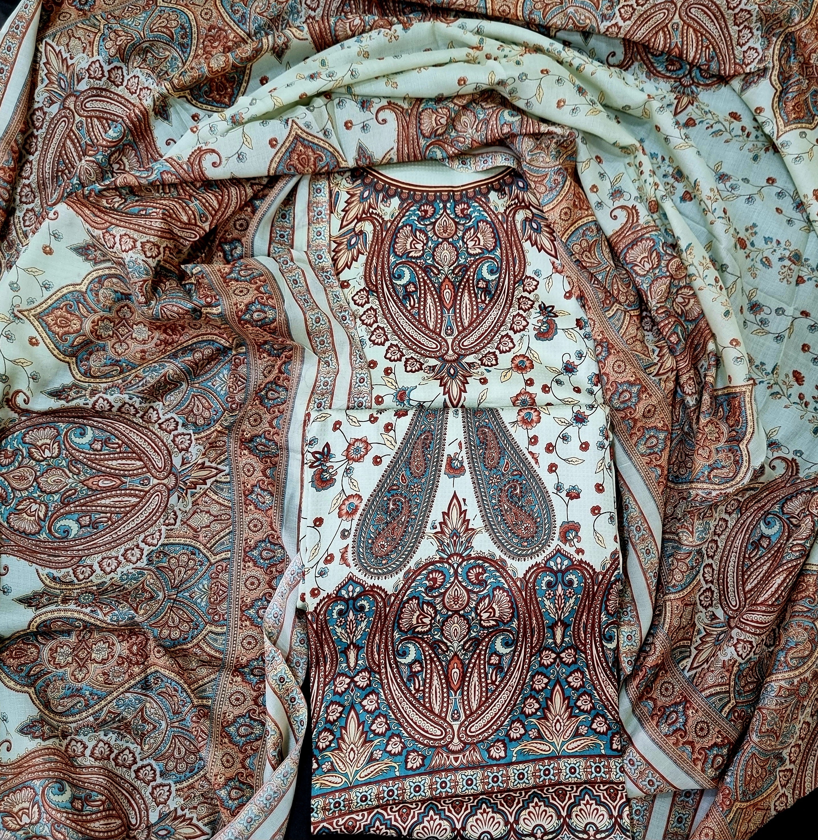 कराची प्रिंट ड्रेस सामग्री