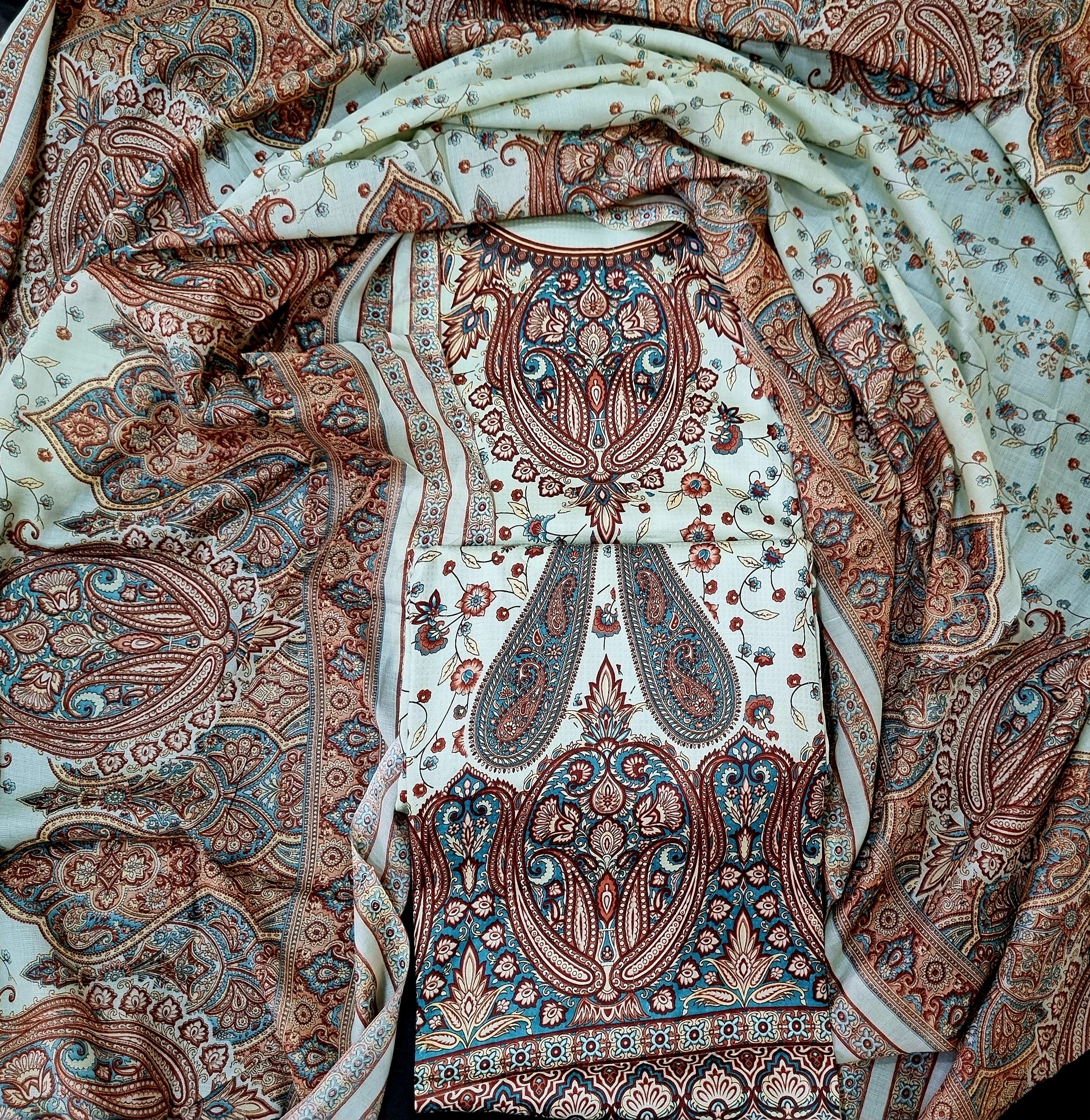 पिस्ता ग्रीन कराची प्रिंट ड्रेस सामग्री