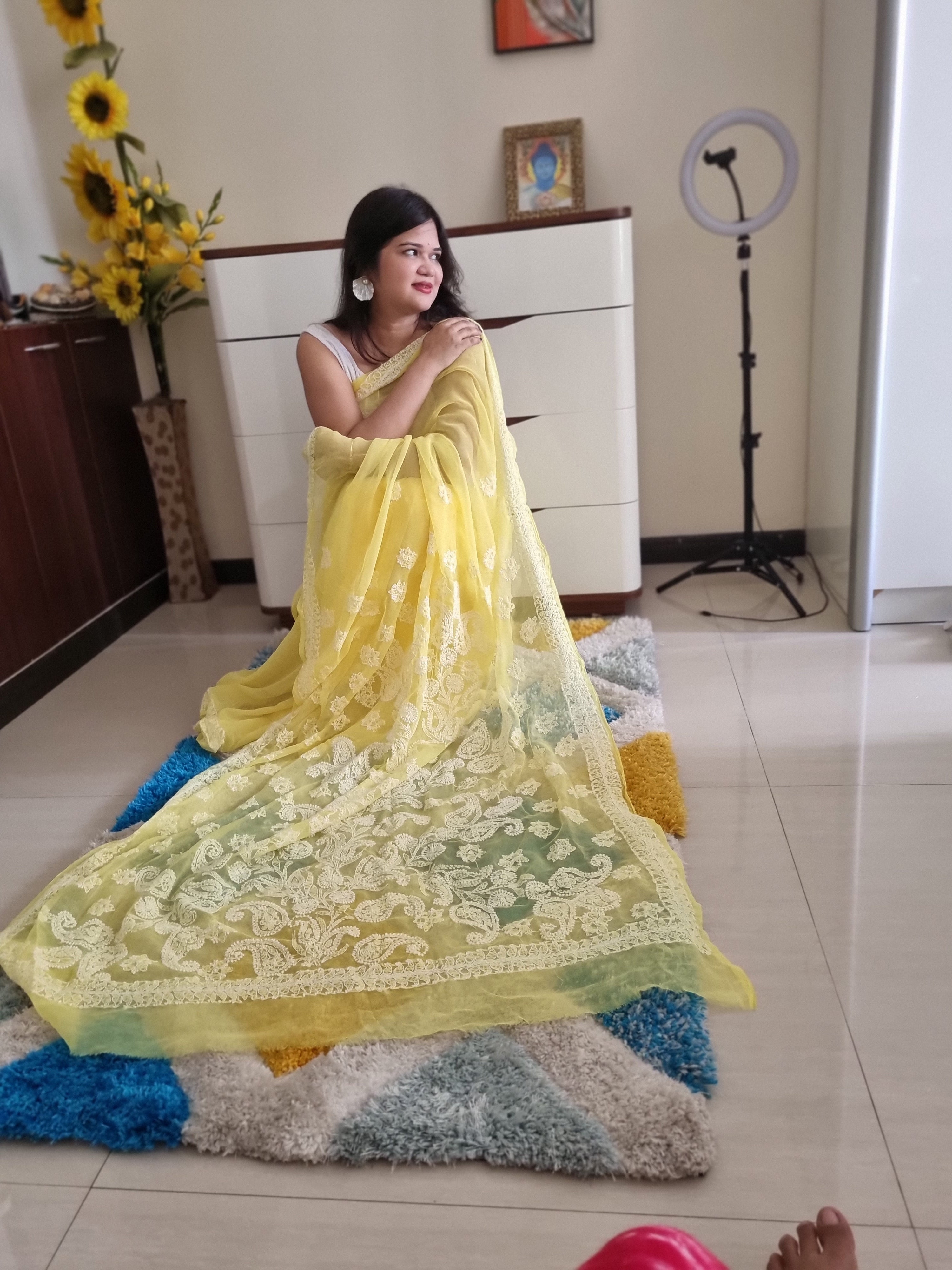 जॉर्जेट लखनऊ चिकनकारी