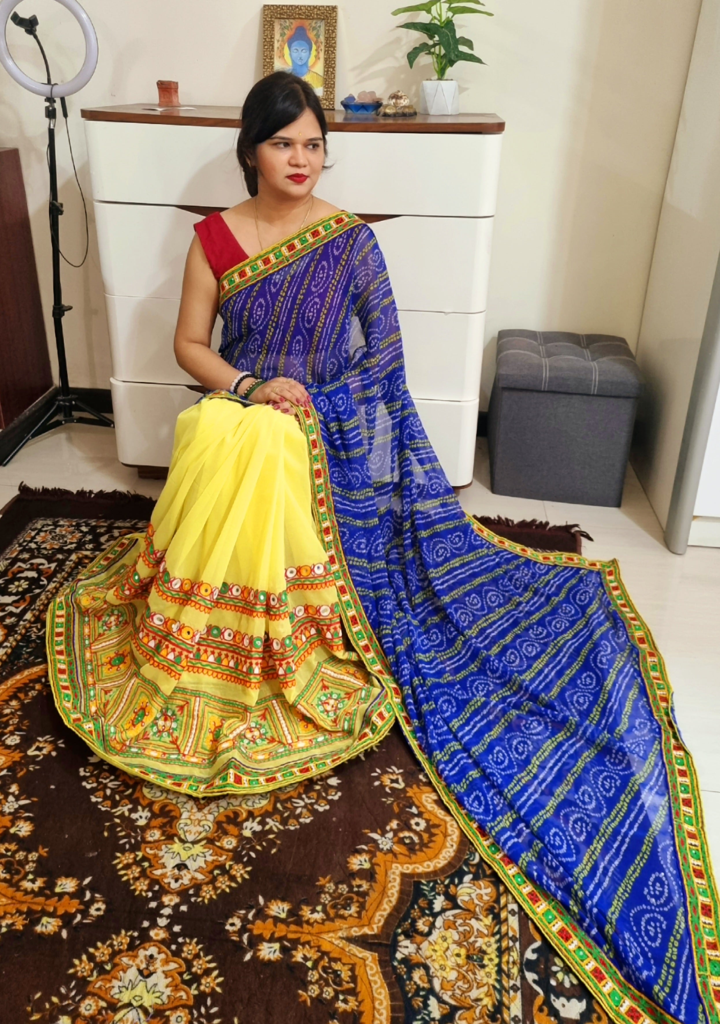 Gujrati kutch work Gamthi Saree