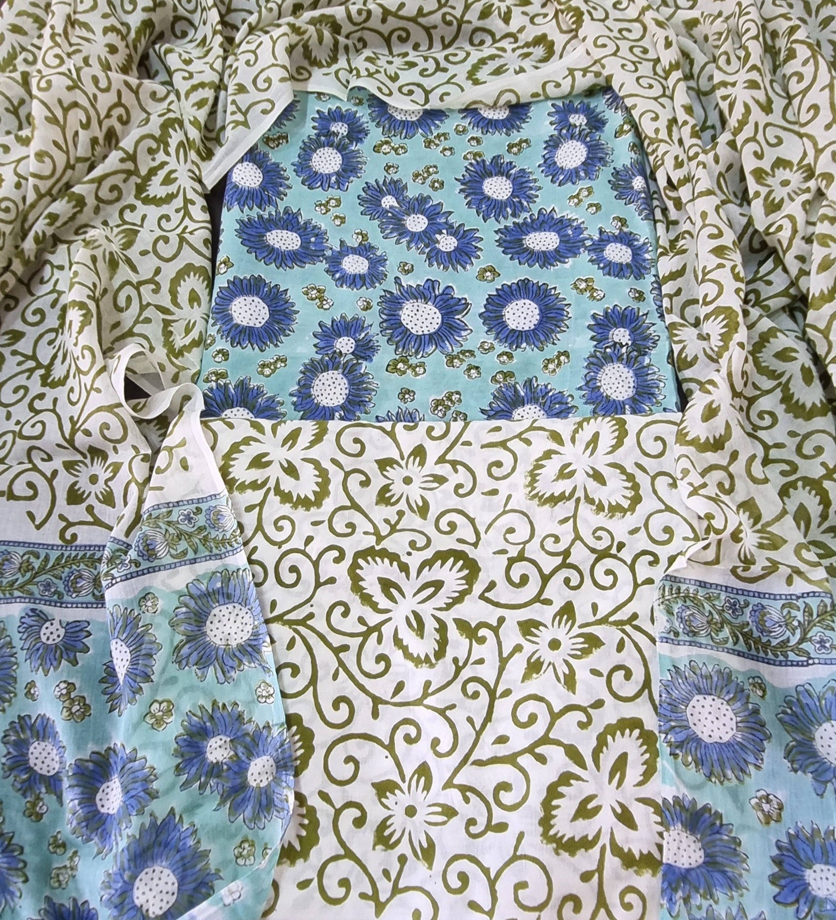 कॉटन हैंडब्लॉक ड्रेस सामग्री