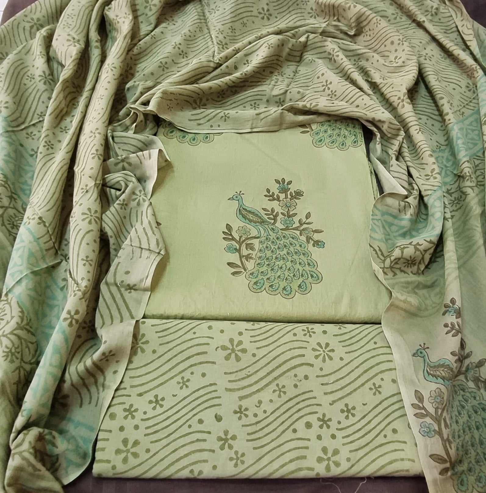 कॉटन हैंडब्लॉक ड्रेस सामग्री