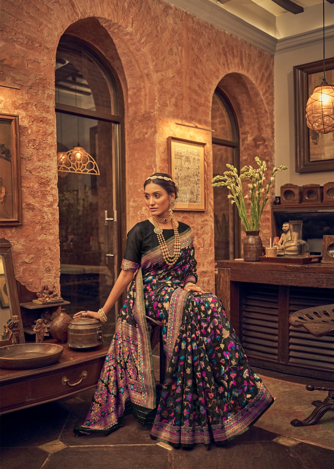 कानी बुनाई कश्मीरी सिल्क साड़ी