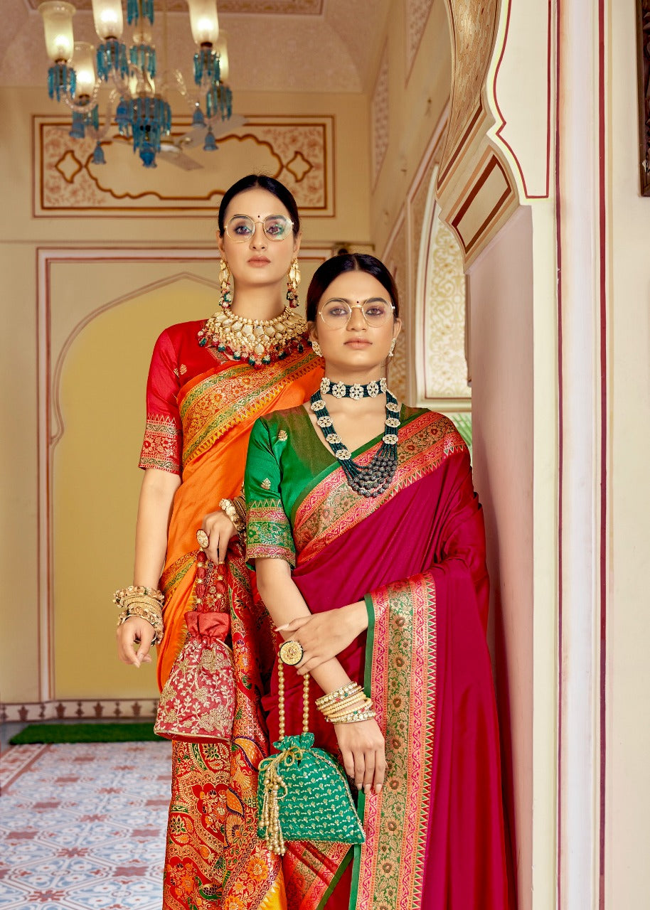 प्लेन बनारसी बॉर्डर आर्ट सिल्क साड़ी