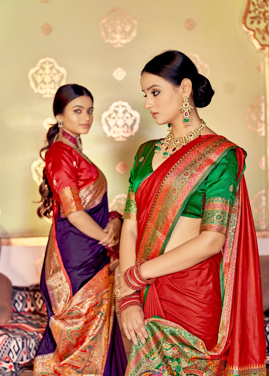 प्लेन बनारसी बॉर्डर आर्ट सिल्क साड़ी