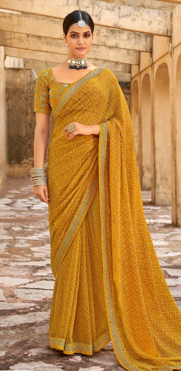 डिज़ाइनर ब्लाउज के साथ प्रिंटेड बंधनी