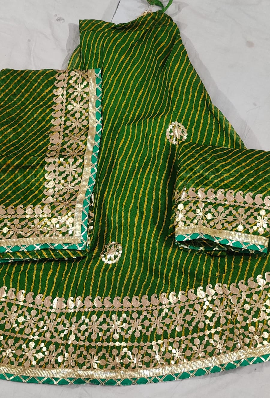 Lehariya ghagra choli