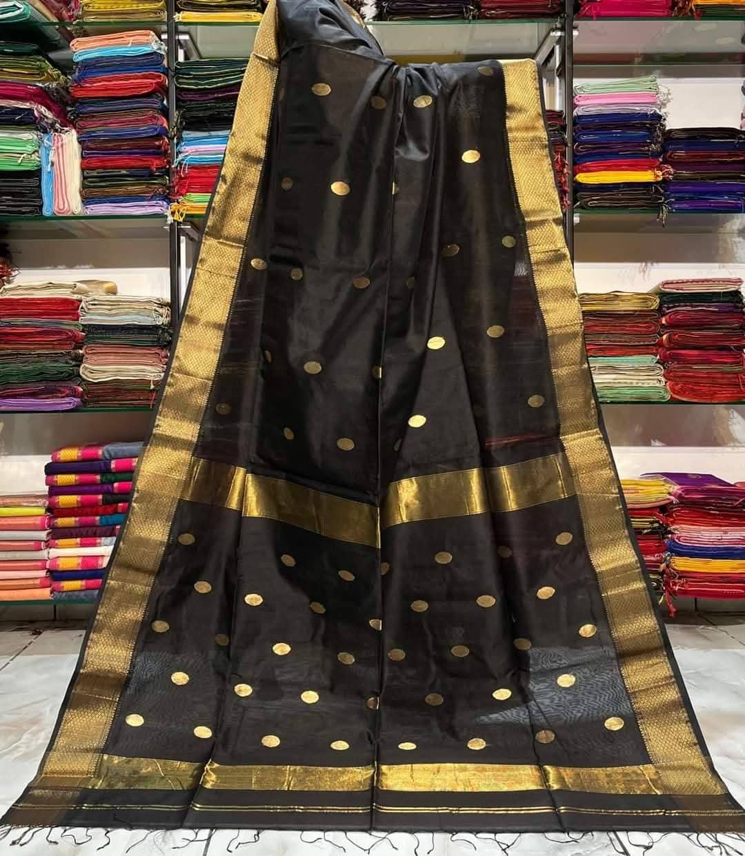 Semi Maheshwari saree