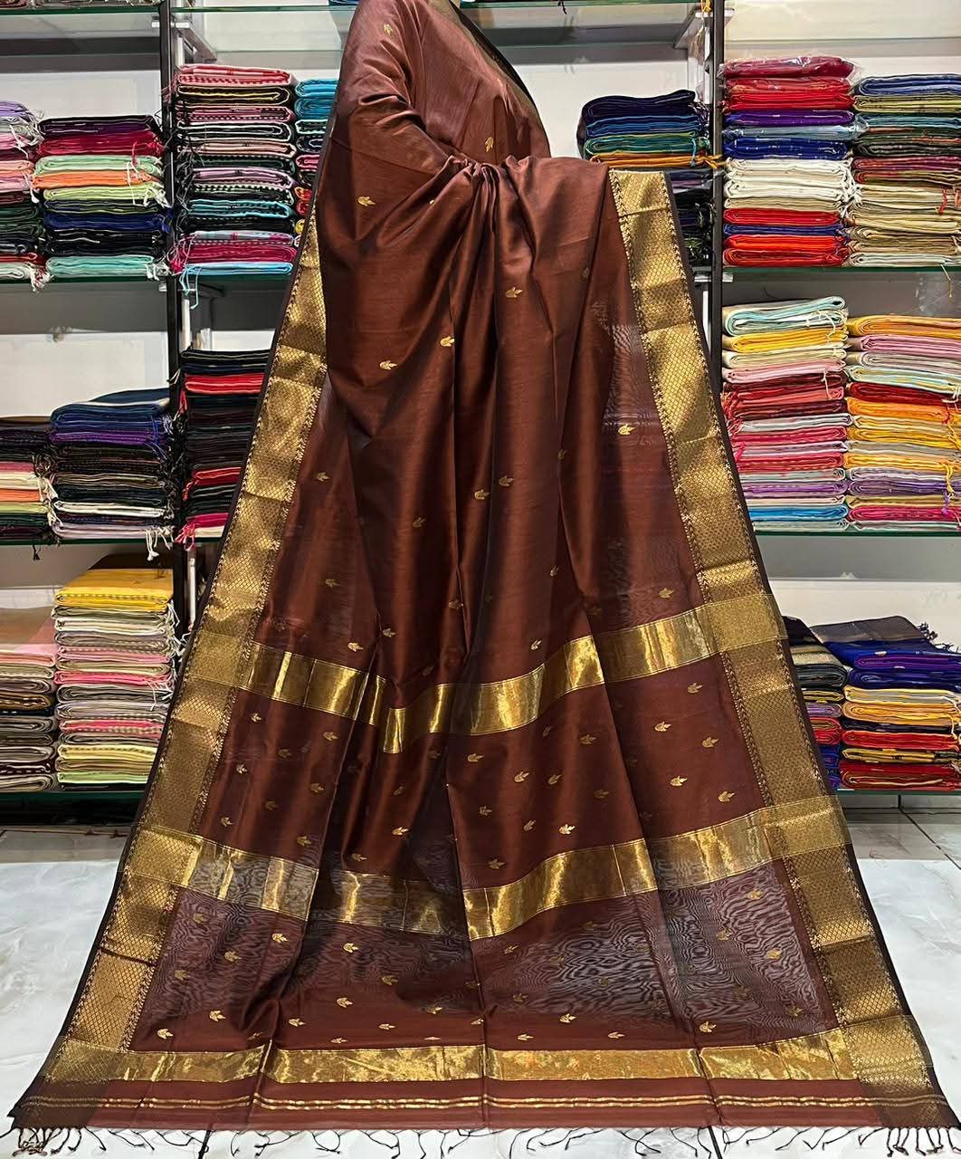 Semi Maheshwari saree