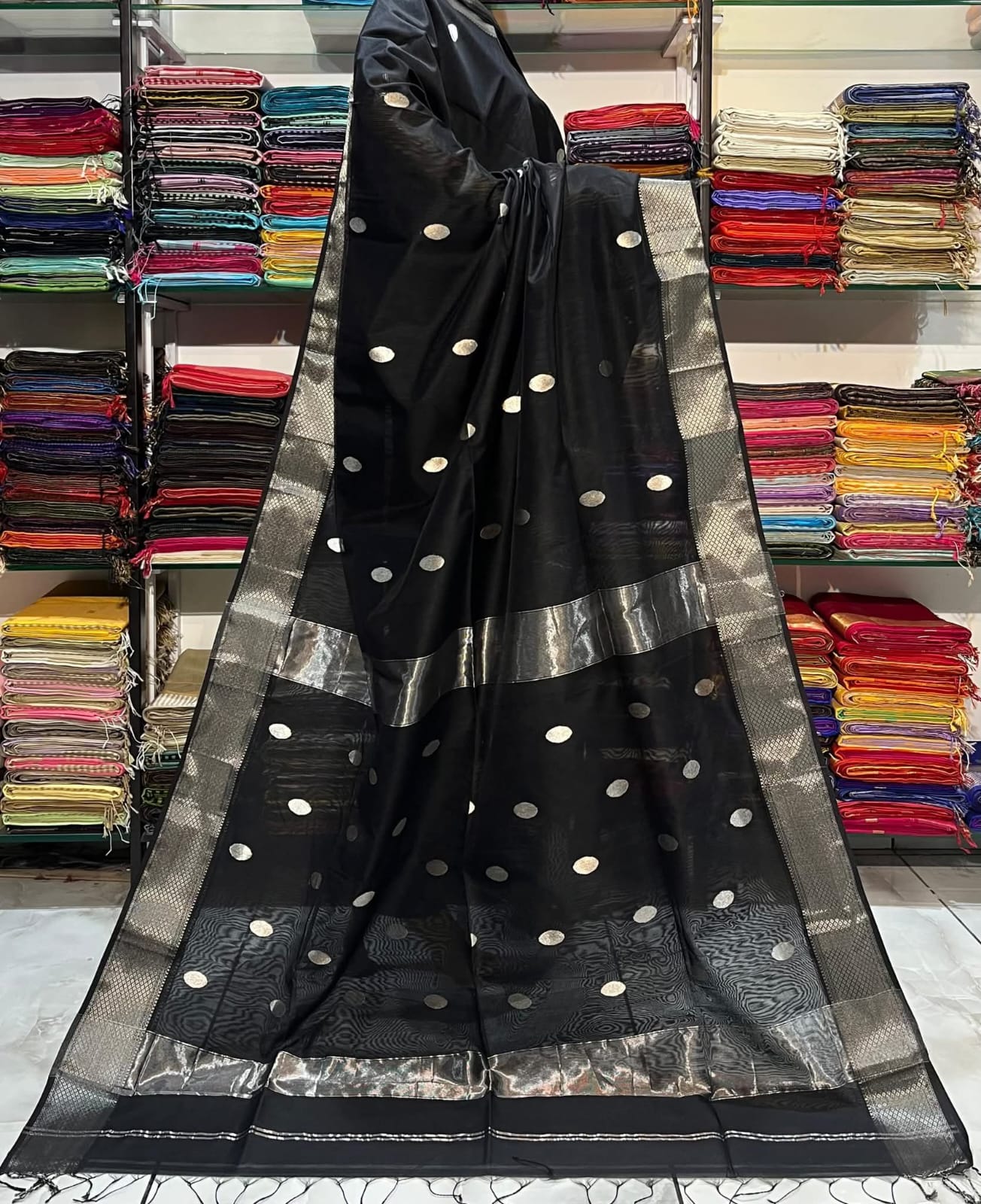 Semi Maheshwari saree