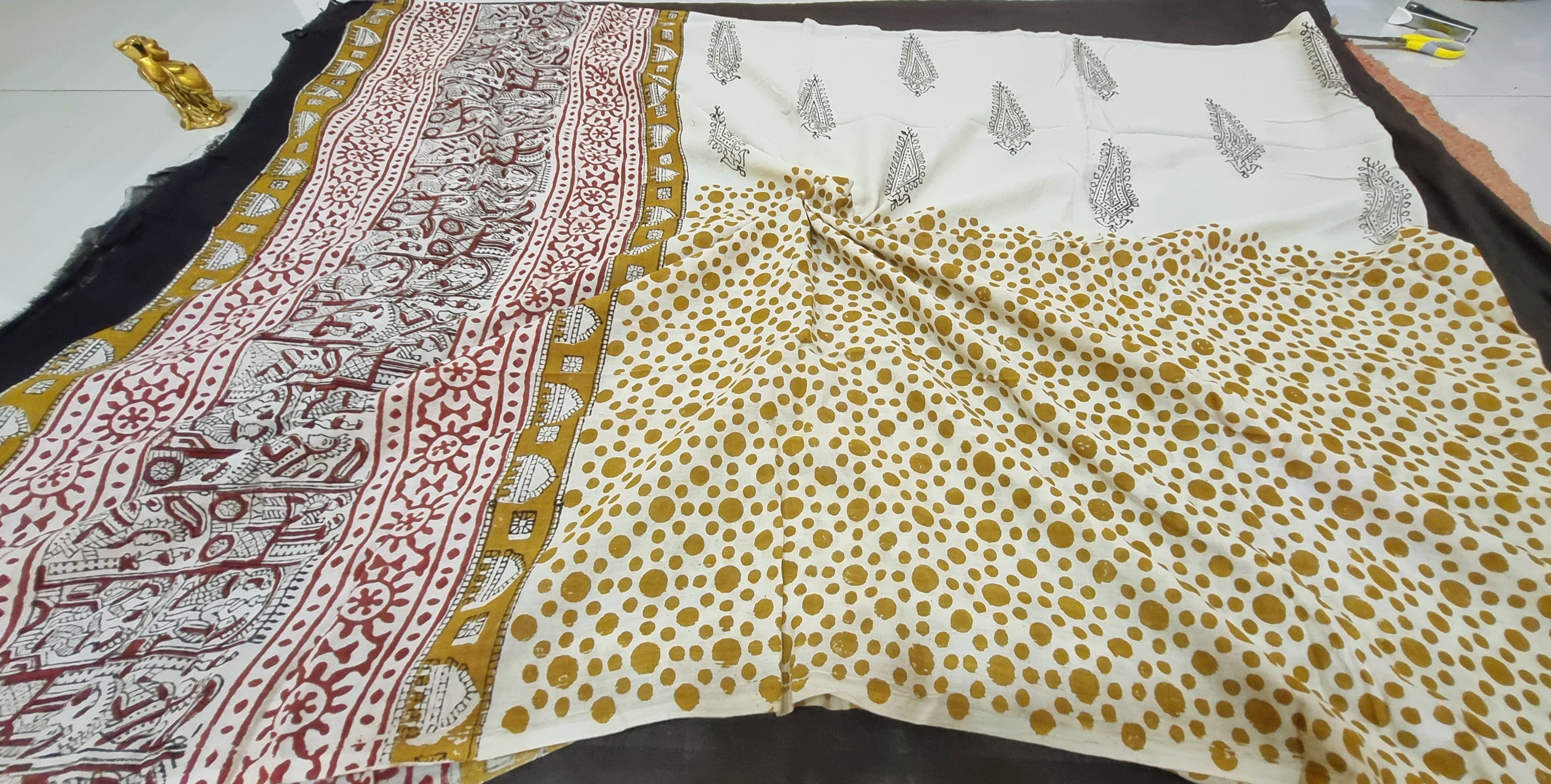 कॉटन हैंडब्लॉक ड्रेस सामग्री