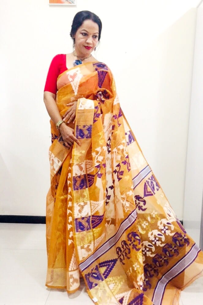 Dhakai jamdani saree