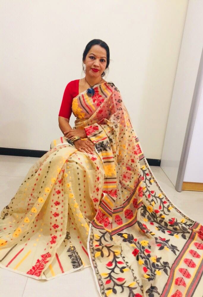Dhakai jamdani saree