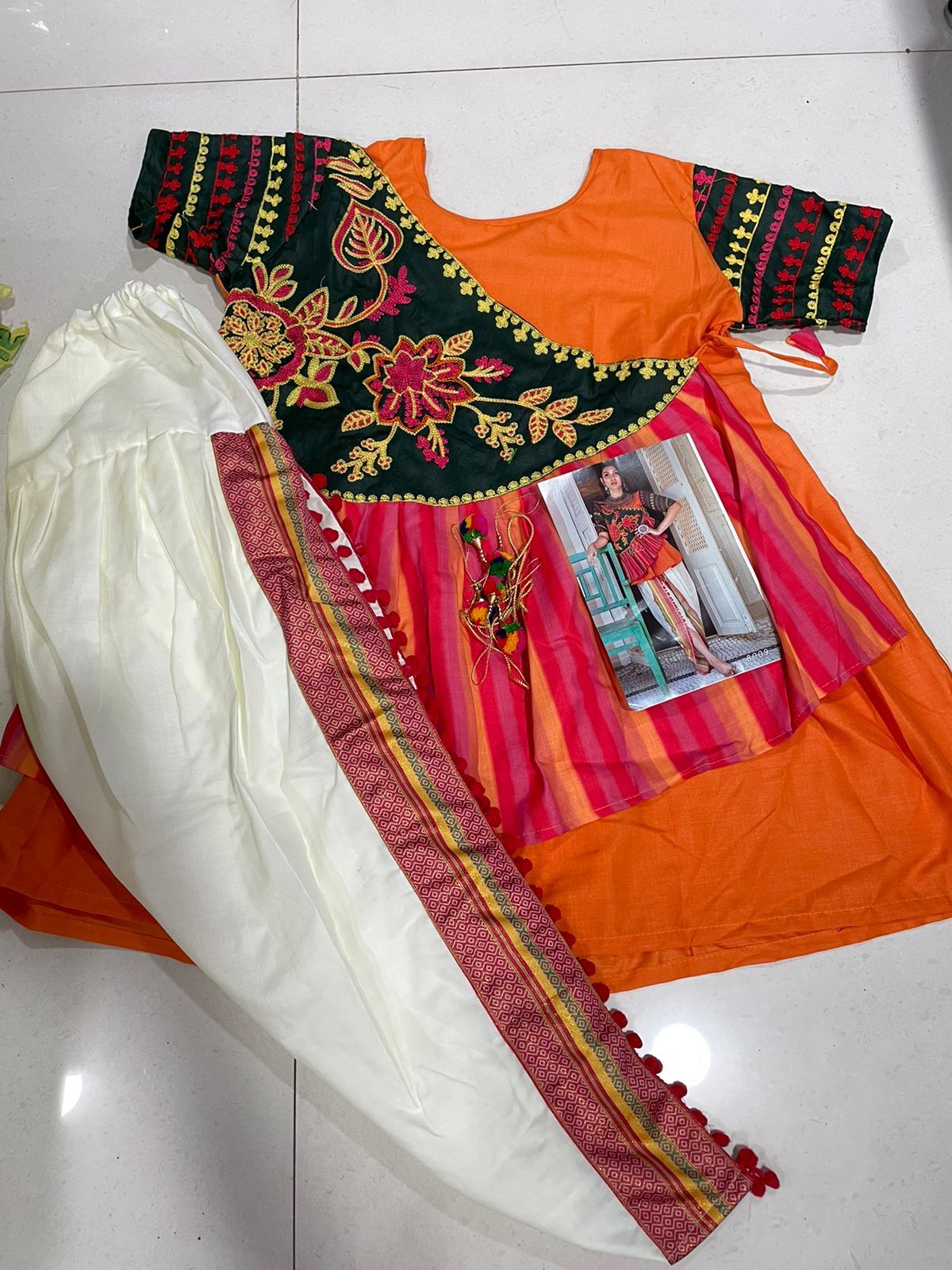 PRINTED MULTICOLOR DESIGNER KEDIA WITH A HARMONY OF COLORS AND MATCHING TULIP PANTS