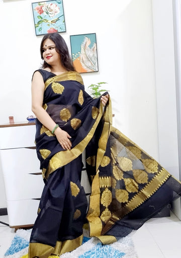 Paan motif black saree