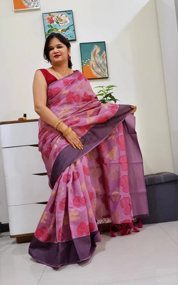 Banarsi instrument saree