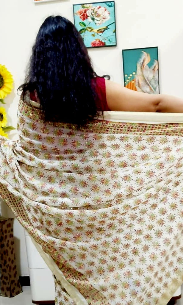 सफेद मल्टीकलर थ्रेड वर्क फुलकारी